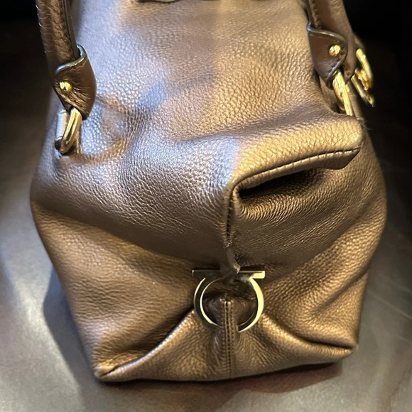 Gorgeous Rare Salvatore Ferragamo Bronze Metallic Leather Satchel NEW w/o Tags - Picture 6 of 12